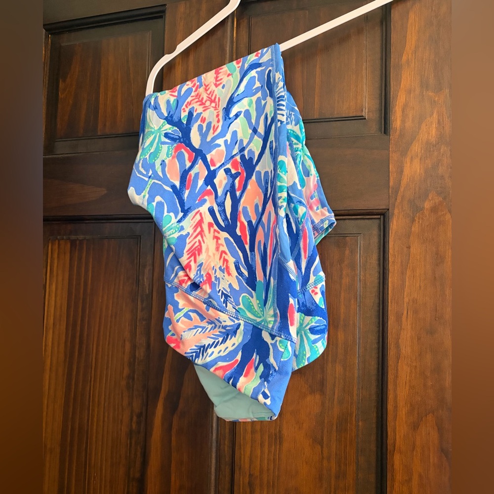 Lilly Pulitzer Leggings Size large.